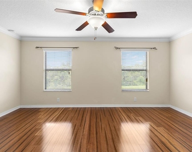 4272 Fennwood Court - Photo Thumbnail 12