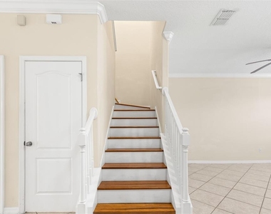 4272 Fennwood Court - Photo Thumbnail 10