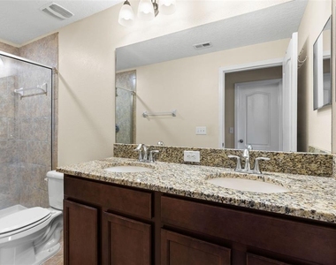 4272 Fennwood Court - Photo Thumbnail 16