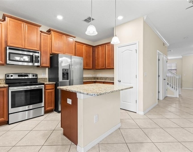 4272 Fennwood Court - Photo Thumbnail 6