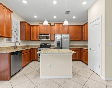 4272 Fennwood Court - Photo Thumbnail 2