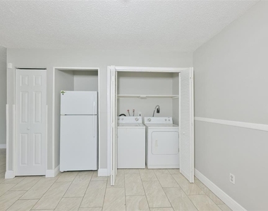 15616 Avalon Avenue - Photo Thumbnail 10
