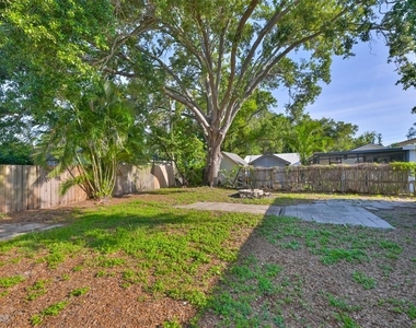 15616 Avalon Avenue - Photo Thumbnail 21