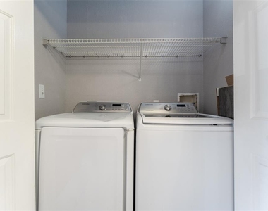 4306 Bayside Village Drive - Photo Thumbnail 17