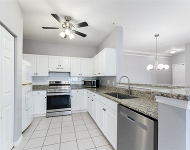 4306 Bayside Village Drive - Photo Thumbnail 5
