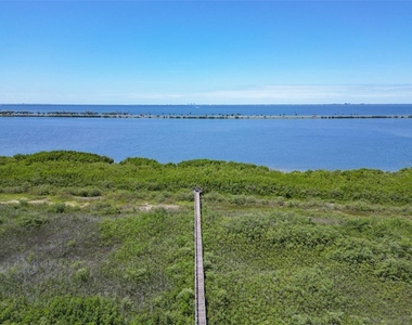 4306 Bayside Village Drive - Photo Thumbnail 24