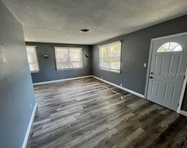 2720 Edwards Avenue S - Photo Thumbnail 6