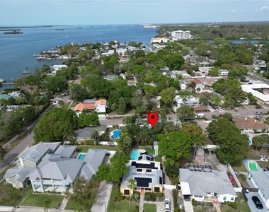 317 Pleasant Street - Photo Thumbnail 27