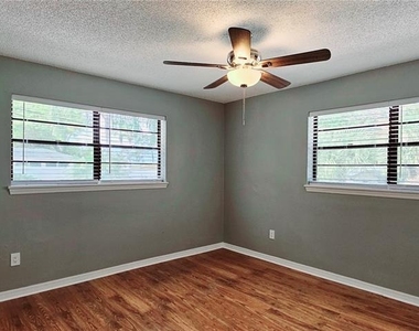 317 Pleasant Street - Photo Thumbnail 16