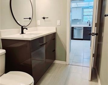 317 Pleasant Street - Photo Thumbnail 11