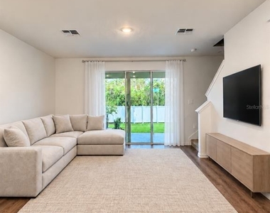 17621 Spanish Oak Loop - Photo Thumbnail 3