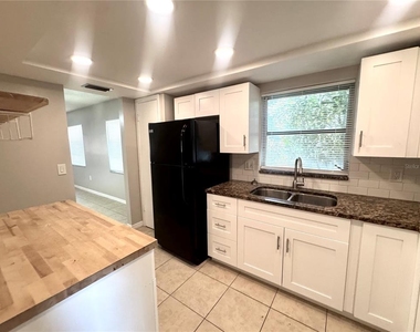 5060 76th Avenue N - Photo Thumbnail 7