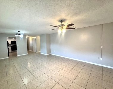 5060 76th Avenue N - Photo Thumbnail 8