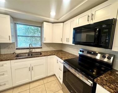 5060 76th Avenue N - Photo Thumbnail 1