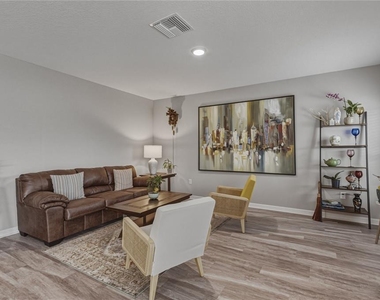 12756 Tannencrest Drive - Photo Thumbnail 15