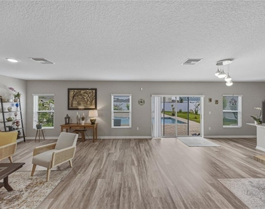 12756 Tannencrest Drive - Photo Thumbnail 13
