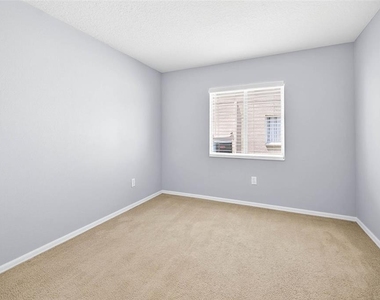 1434 Ocean Reef Road - Photo Thumbnail 28
