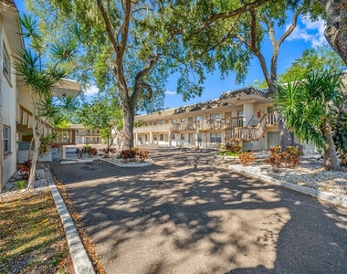 1500 W Bay Drive - Photo Thumbnail 14