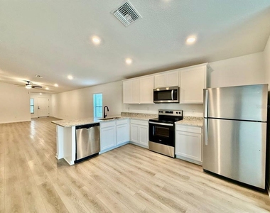 5745 Helmsman Court - Photo Thumbnail 13