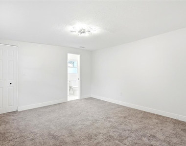 511 E Frances Avenue - Photo Thumbnail 14