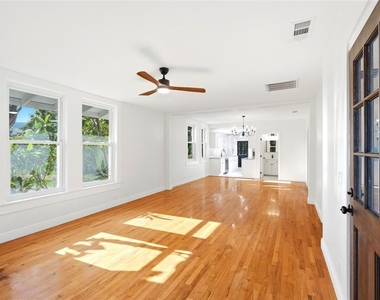 511 E Frances Avenue - Photo Thumbnail 5