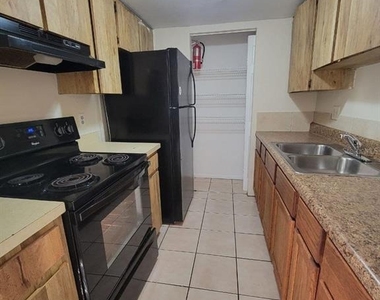 8429 Camden Street - Photo Thumbnail 4