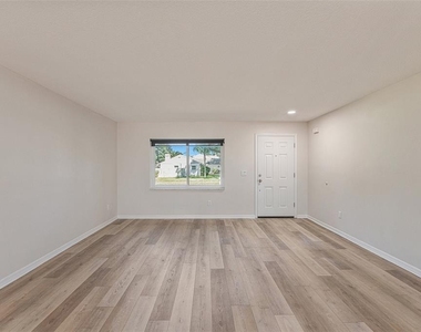 3058 Hidden Hills Drive - Photo Thumbnail 17