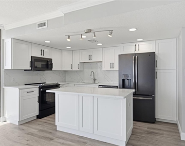 3301 Bayshore Boulevard - Photo Thumbnail 6