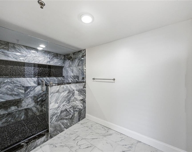 3301 Bayshore Boulevard - Photo Thumbnail 9
