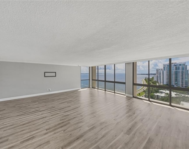 3301 Bayshore Boulevard - Photo Thumbnail 3