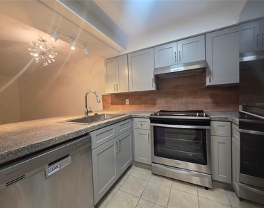 4333 Sw 69th Terrace - Photo Thumbnail 6