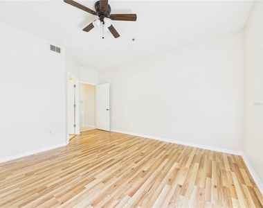 8513 Lucuya Way - Photo Thumbnail 9