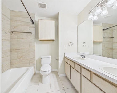 8513 Lucuya Way - Photo Thumbnail 12