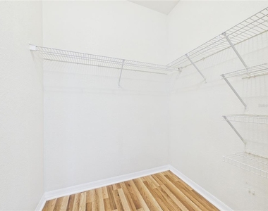 8513 Lucuya Way - Photo Thumbnail 7