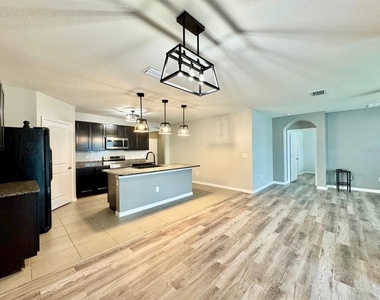 10626 Park Meadowbrooke Drive - Photo Thumbnail 20