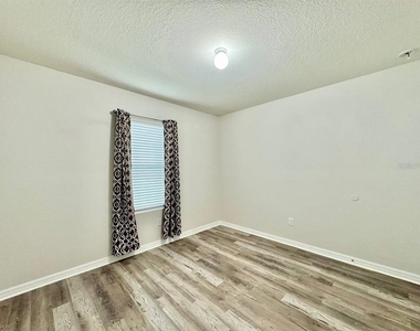 10626 Park Meadowbrooke Drive - Photo Thumbnail 10