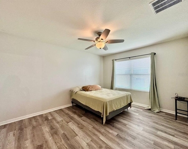 10626 Park Meadowbrooke Drive - Photo Thumbnail 24