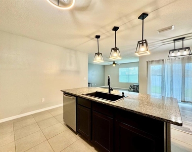 10626 Park Meadowbrooke Drive - Photo Thumbnail 18