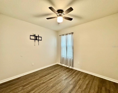 10626 Park Meadowbrooke Drive - Photo Thumbnail 6