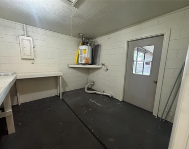 2343 S Tennyson Point - Photo Thumbnail 12