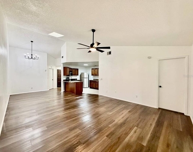 1317 Coolridge Drive - Photo Thumbnail 13
