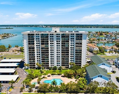 400 Island Way - Photo Thumbnail 41