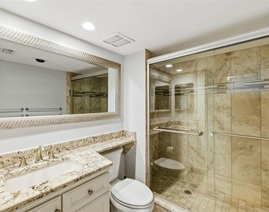 400 Island Way - Photo Thumbnail 17