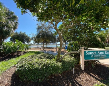 400 Island Way - Photo Thumbnail 45