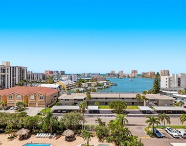 400 Island Way - Photo Thumbnail 6