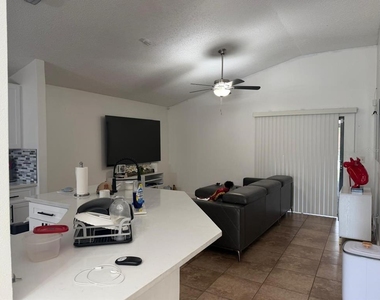 2216 Ridgemore Drive - Photo Thumbnail 7