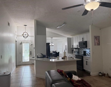 2216 Ridgemore Drive - Photo Thumbnail 11