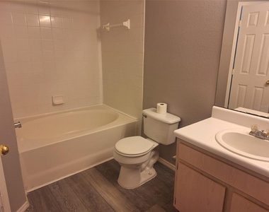 12906 Sanctuary Cove Drive - Photo Thumbnail 9