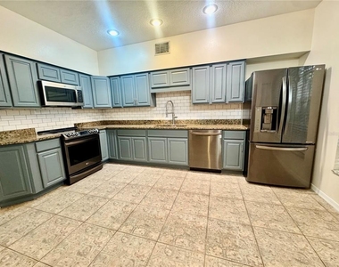 2800 Countryside Boulevard - Photo Thumbnail 5