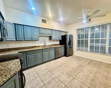 2800 Countryside Boulevard - Photo Thumbnail 3